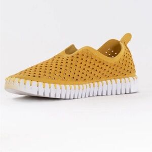 Ilse Jacobsen Women's Tulip 139 Slip On Sneakers Golden Rod Yellow Size 40/9.5